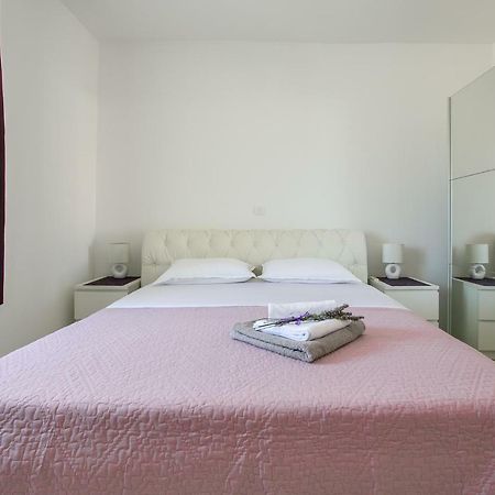 Apartment Maja Pula Eksteriør billede